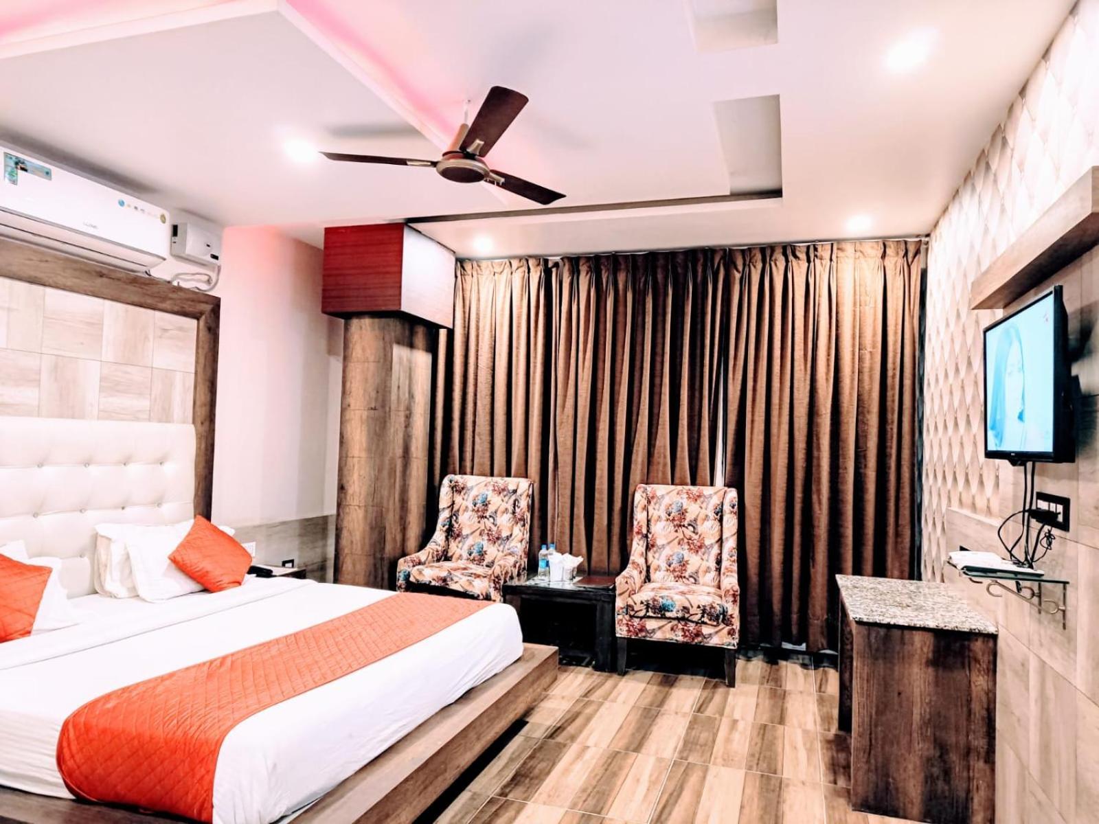 King Castle Mcleodganj-Centrally Heated And Air Cooled- Near Mall Road - Free Parking 达兰萨拉 外观 照片