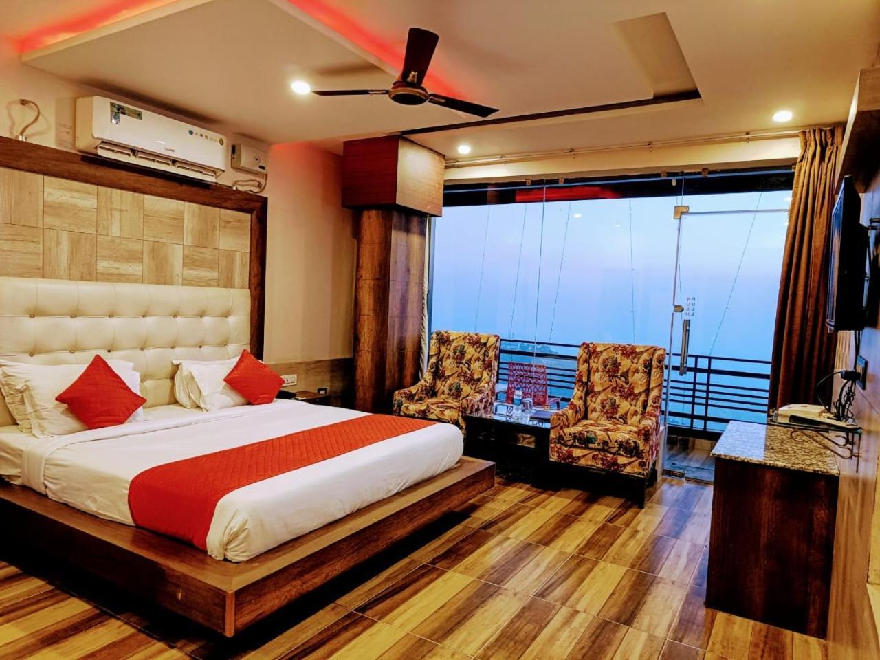 King Castle Mcleodganj-Centrally Heated And Air Cooled- Near Mall Road - Free Parking 达兰萨拉 外观 照片