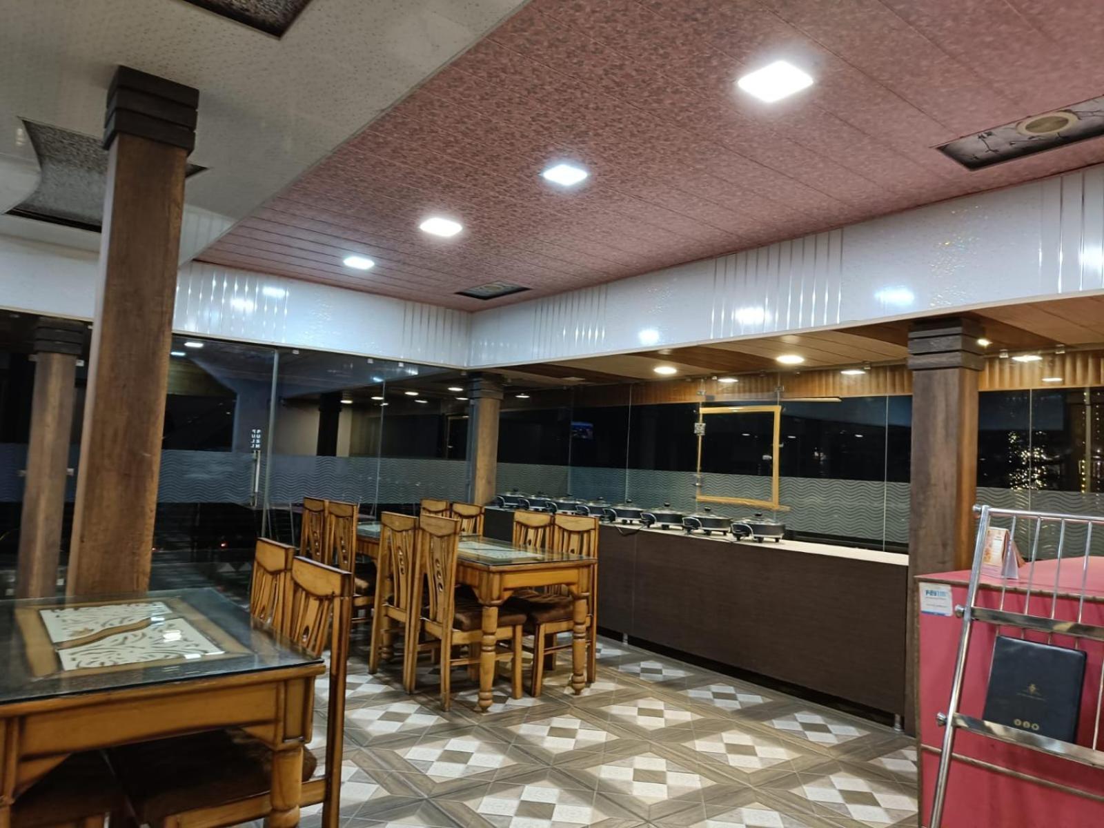 King Castle Mcleodganj-Centrally Heated And Air Cooled- Near Mall Road - Free Parking 达兰萨拉 外观 照片