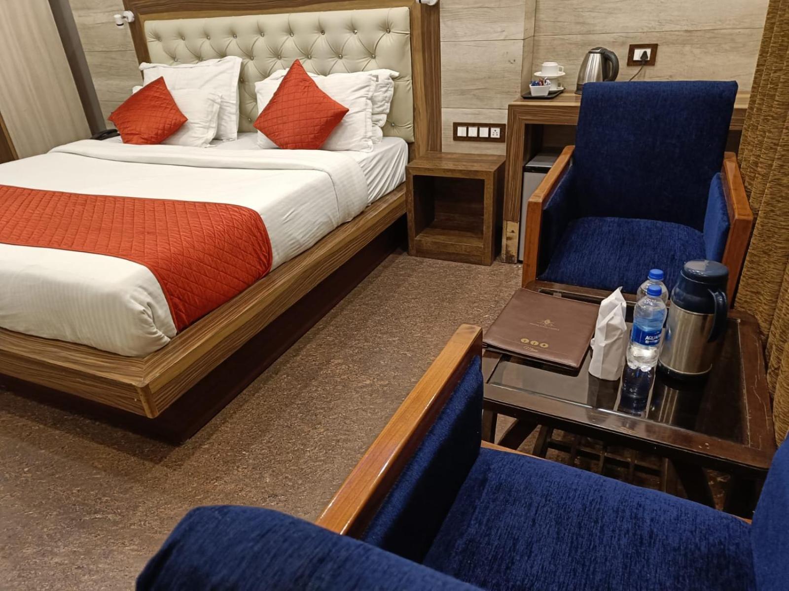 King Castle Mcleodganj-Centrally Heated And Air Cooled- Near Mall Road - Free Parking 达兰萨拉 外观 照片